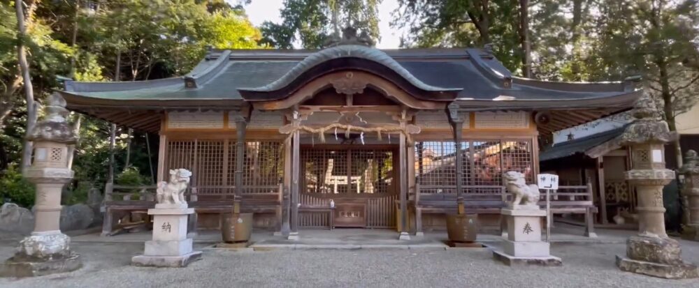 積田神社　拝殿